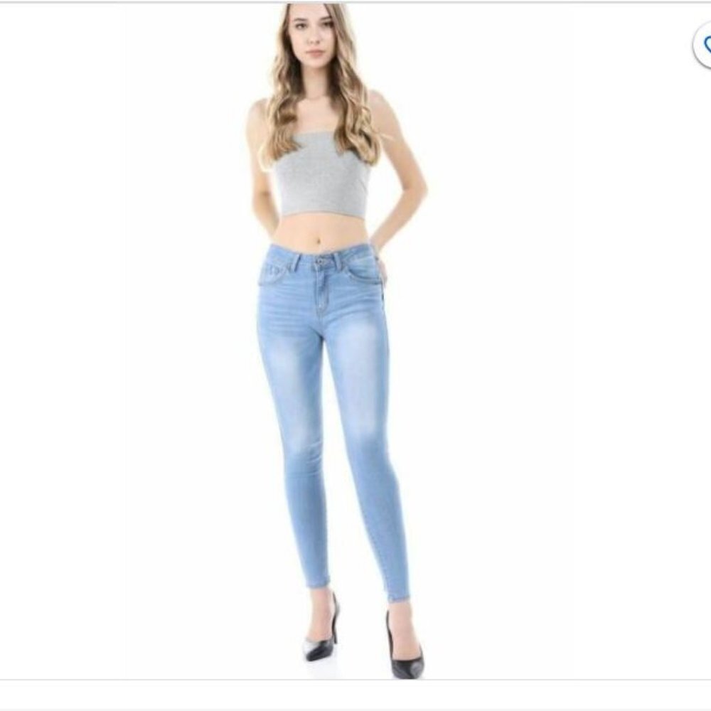 Wallflower Blue Jeggings | Size 3 Juniors | Skinny Stretch Light Wash Ankle Jean